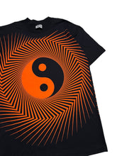 Load image into Gallery viewer, Early 1990s Andazia Yin Yang Optical Illusion Tee (L)

