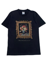 Load image into Gallery viewer, 1997 Vincent Van Gogh “Vase with Carnations” Tee (M)
