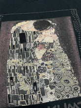 Load image into Gallery viewer, 2000 Gustav Klimt’s “The Kiss” Tee by Wildwood Productions (XL)
