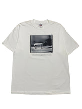 Load image into Gallery viewer, Late 1990s Roseanne Olson Bellevue Art Museum Photo Tee (M)
