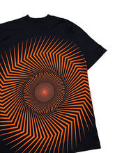 Load image into Gallery viewer, Early 1990s Andazia Yin Yang Optical Illusion Tee (L)
