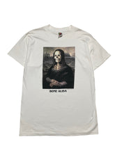 Load image into Gallery viewer, 1990s “Bona Lisa” Parody Tee (L)
