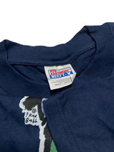 Load image into Gallery viewer, Mid-1990s Fred Babb “Good Art is Often Too Broad to Fit Through Narrow Minds” Tee (L)
