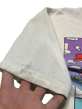 Load image into Gallery viewer, Mid-1990s Magritte Coffee Borders Parody Tee (L)
