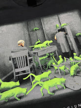 Load image into Gallery viewer, Mid-1990s Sandy Skoglund “Radioactive Cats” Tee (L)
