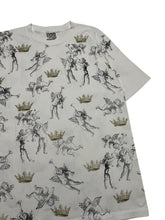 Load image into Gallery viewer, Early 1990s Albrecht Dürer “Three Putti With Shield And Helmet“ Tee (L)
