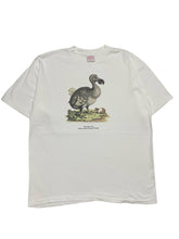 Load image into Gallery viewer, Early 1990s George Edwards “The Dodo and the Guinea Pig” Tee (XL)
