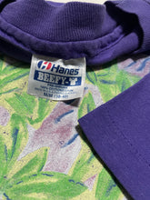 Load image into Gallery viewer, Early 1990s Henri Matisse Still Life Tee (M)
