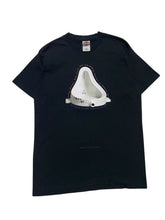 Load image into Gallery viewer, 1996 Marcel Duchamp “Fountain” Tee (M)
